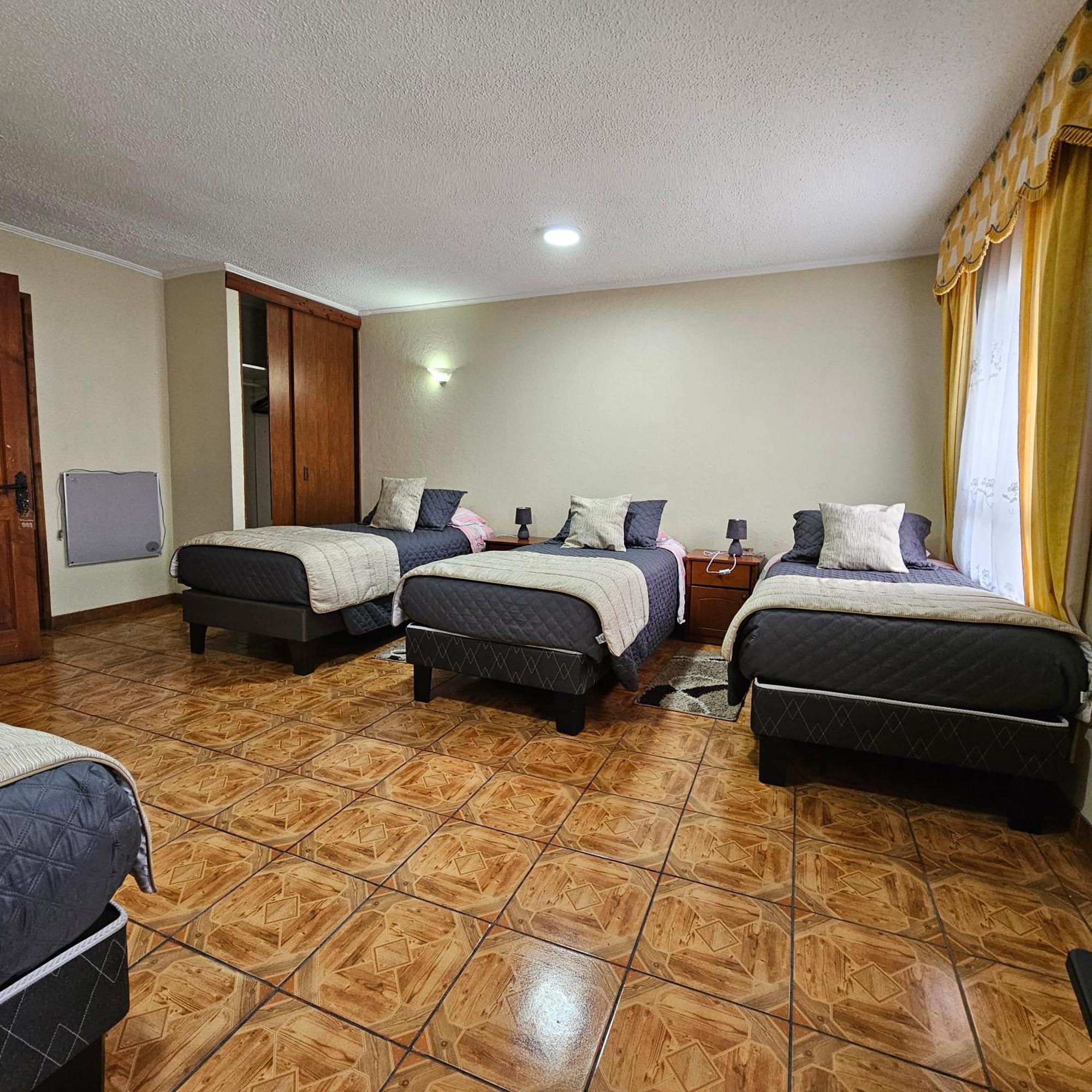 Hostal De Colon 라세레나 외부 사진