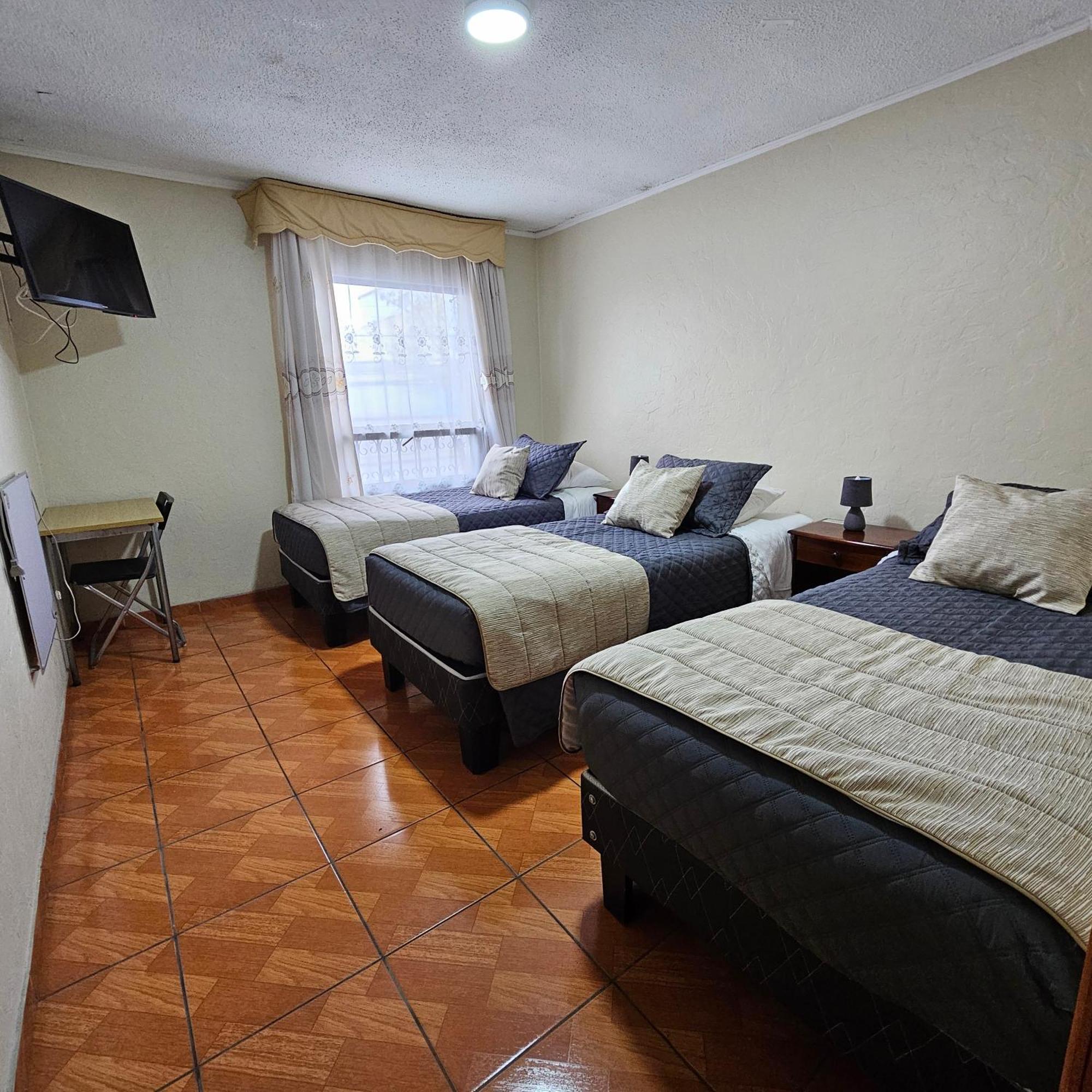 Hostal De Colon 라세레나 외부 사진